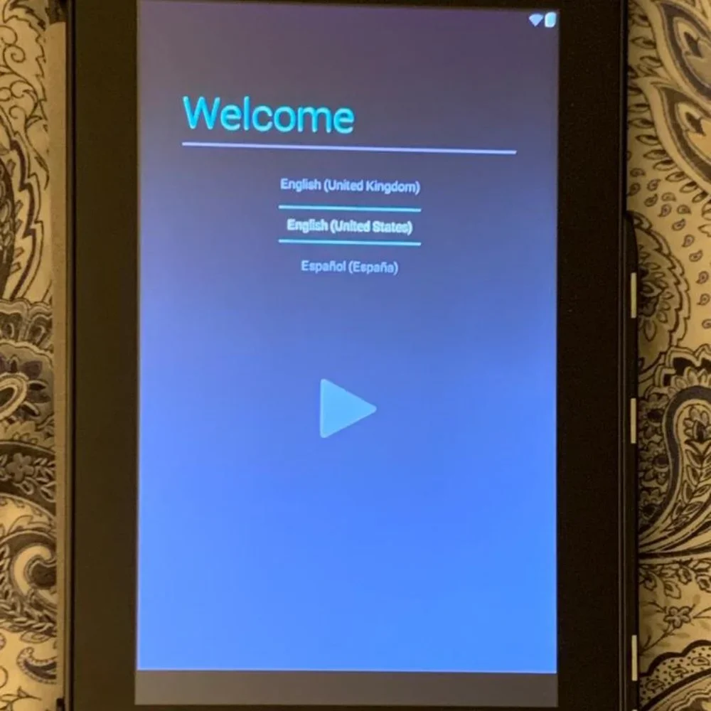 Acer Iconia OneTablet 7 Inch B1-730HD (8GB) Black With Case